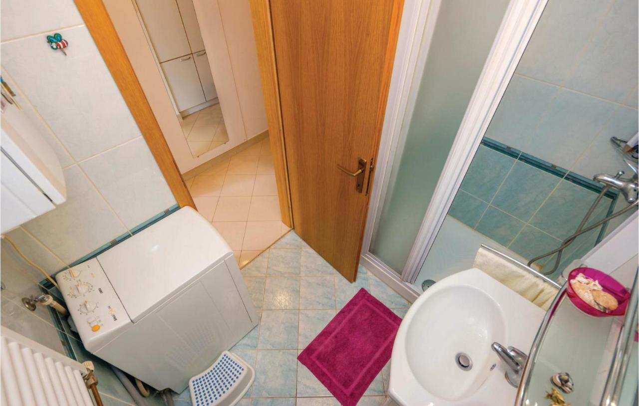 1 Bedroom Amazing Apartment In Rijeka Exterior foto